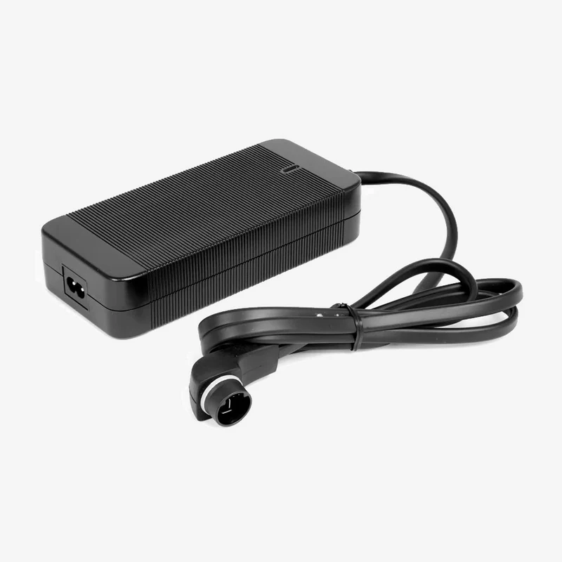 Cargador Yamaha 630WH TETE 90° 2021